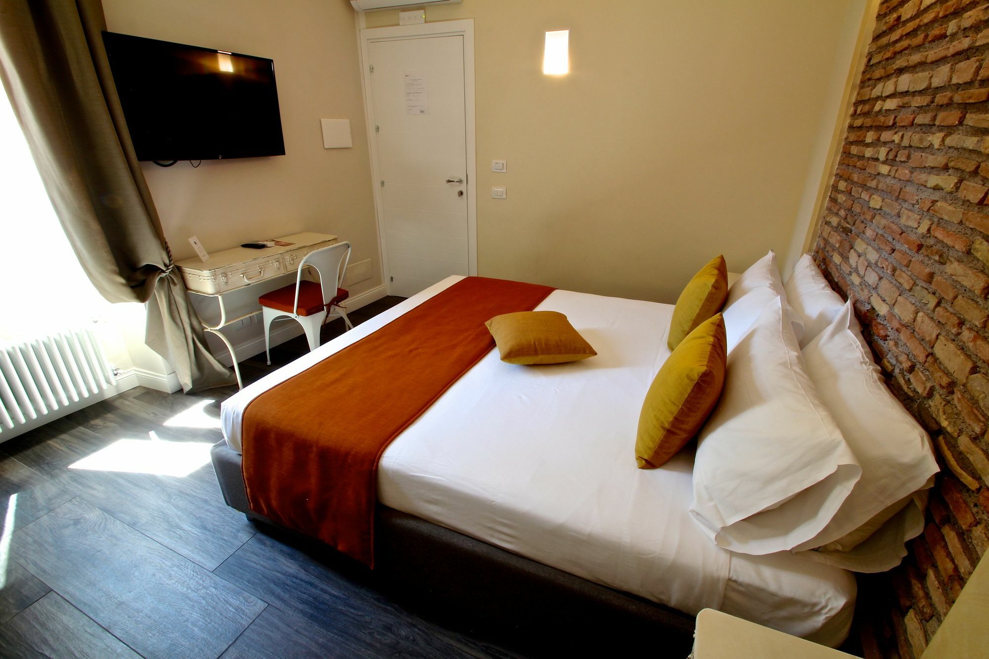 สปัญญา ซีเคร็ต รูม Hotel โรม ภายนอก รูปภาพ